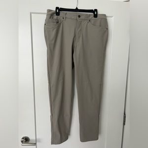 Men’s Lululemon ABC Classic Fit Pant